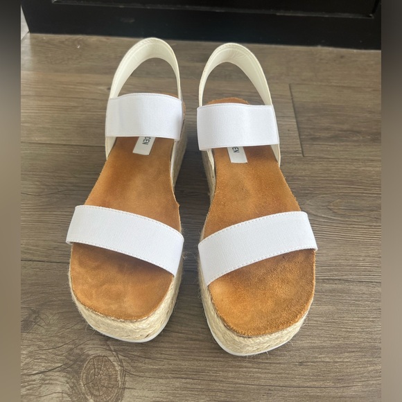 Steve Madden platform sandals - Picture 2 of 5